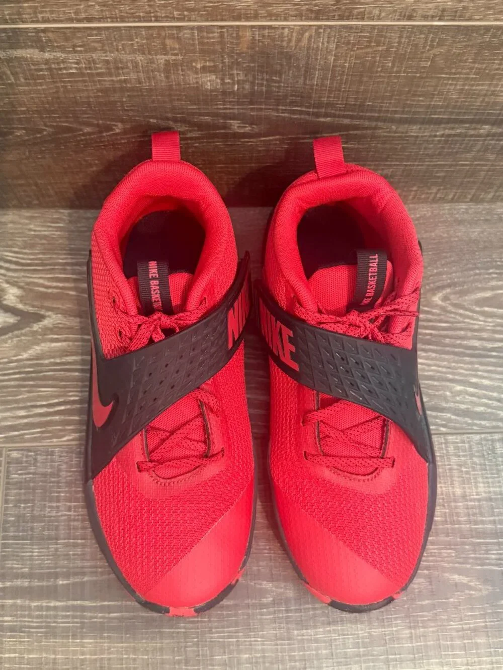 Nike Team Hustle D 12 Big Kid’s Basketball Shoes – Size 7Y